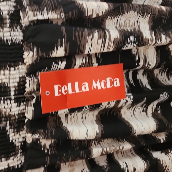 Skirt - Picture 3 of 3